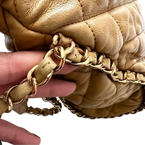 CHANEL Authentic Calfskin Leather Quilted Chain Tote Tan Medium - Picture 7 of 16